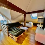 Cosy Roof Flat Close Lausanne Center - Es アパート Prilly